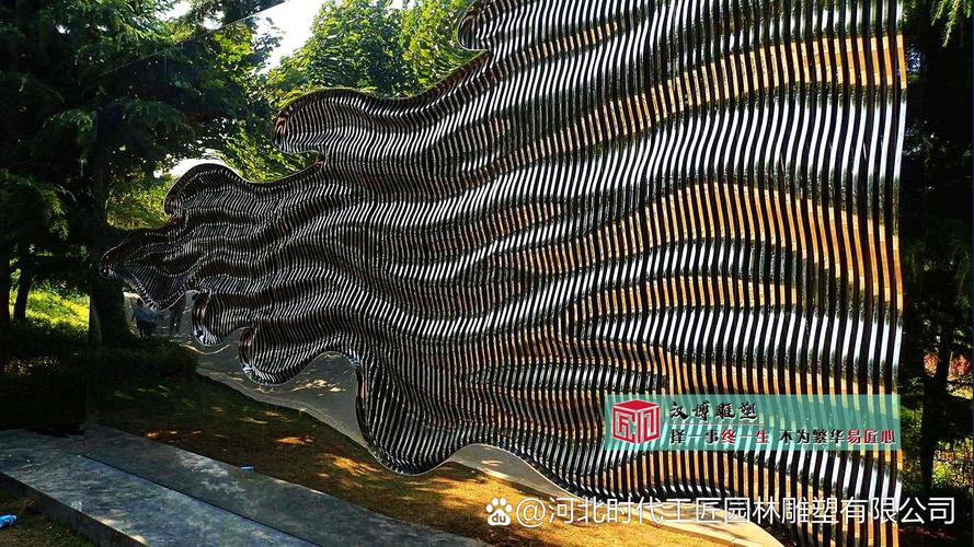 在雕塑源头工厂,不锈钢水景雕塑绽放着独特魅力